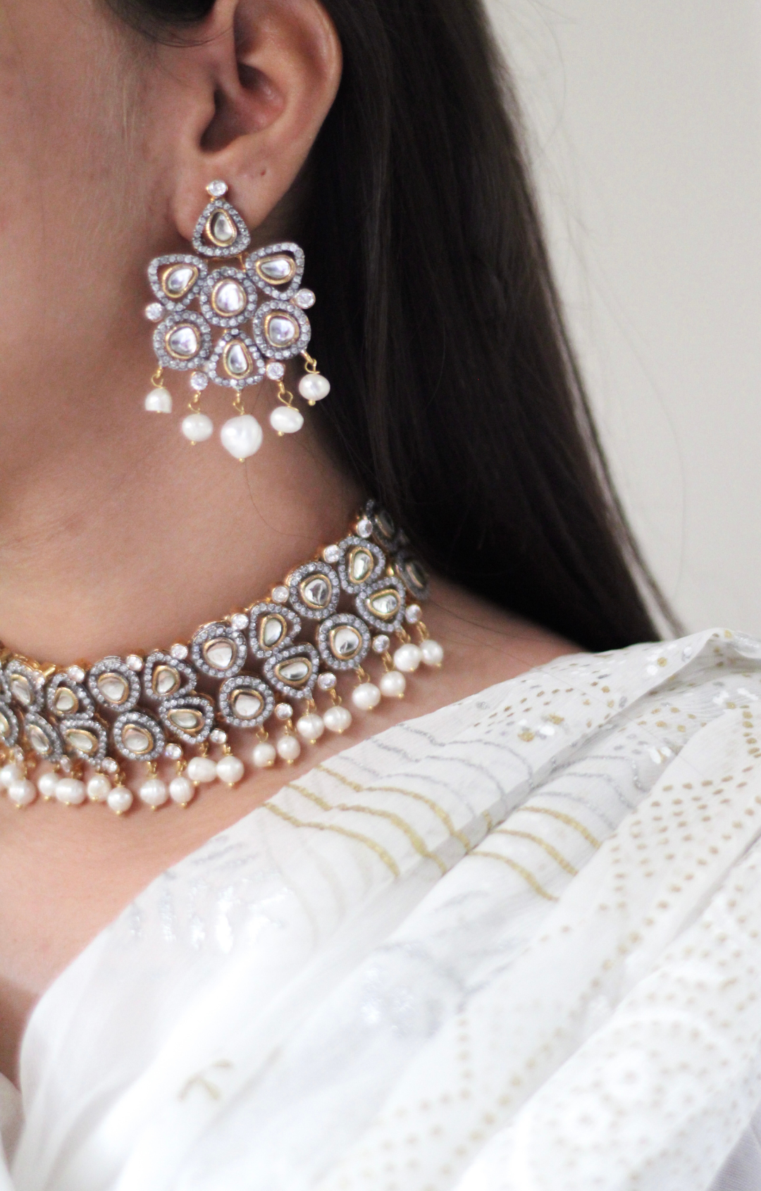 Husn e Jahaan Choker
