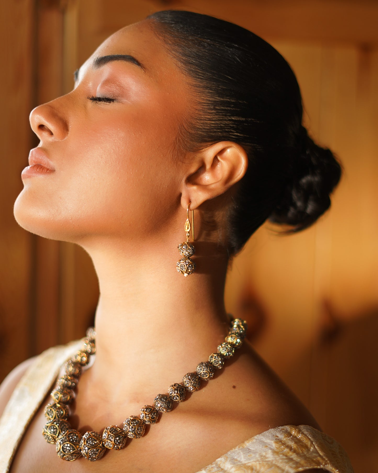 Mahtaab Earrings