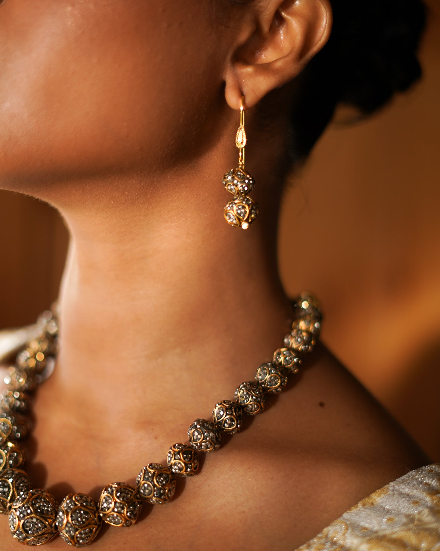Mahtaab Earrings