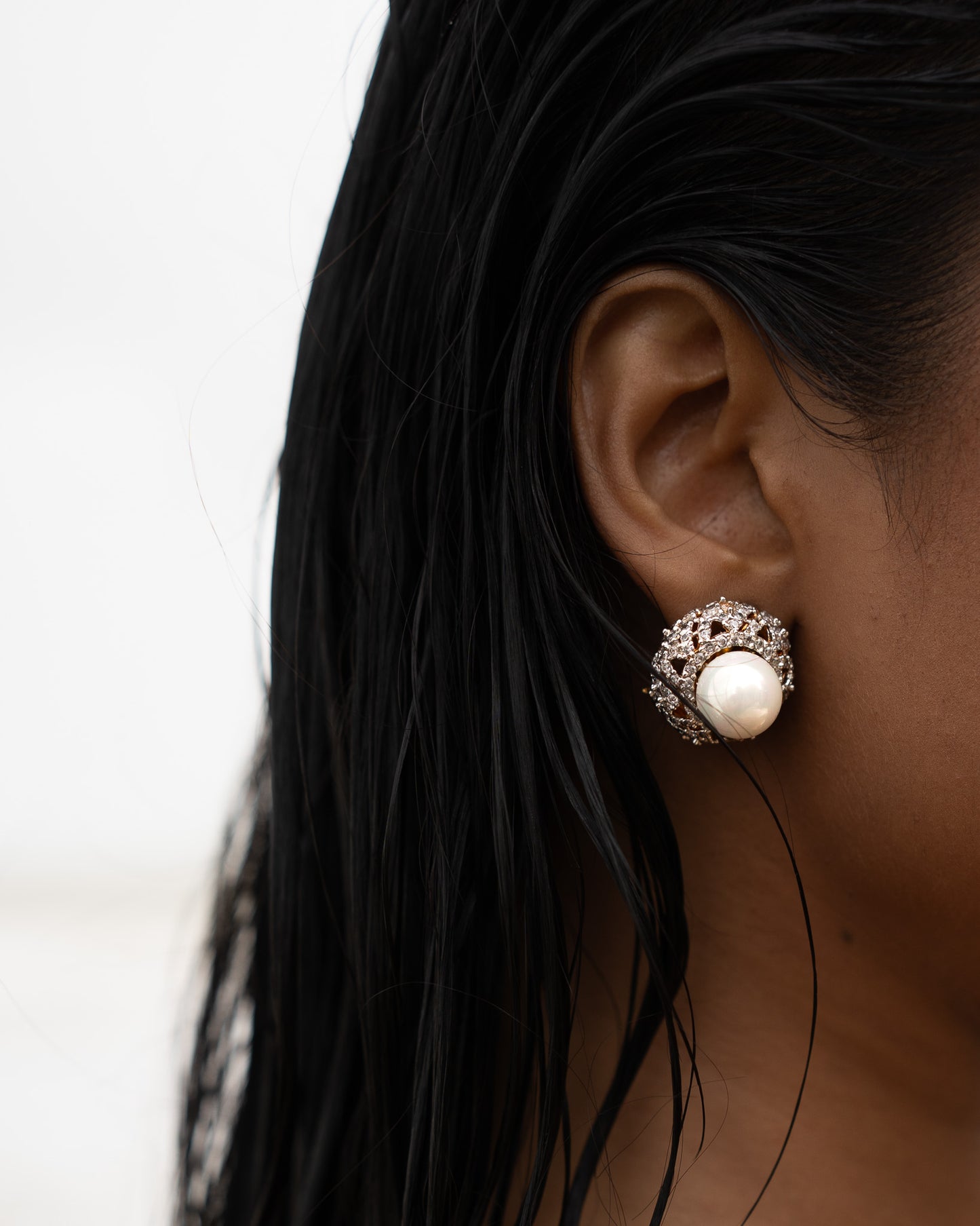 Seep Studs