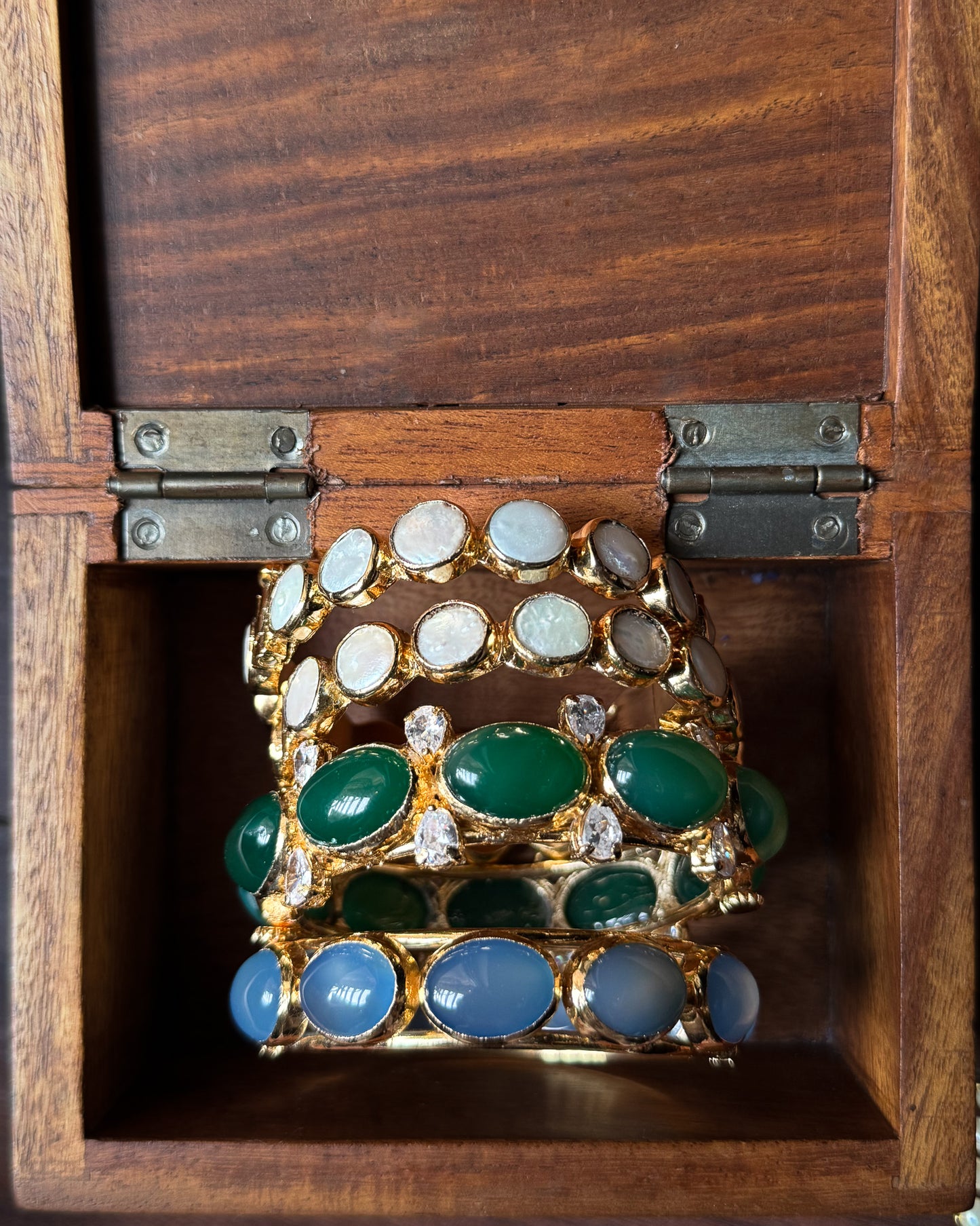 Bezvi Aqeeq Cuff