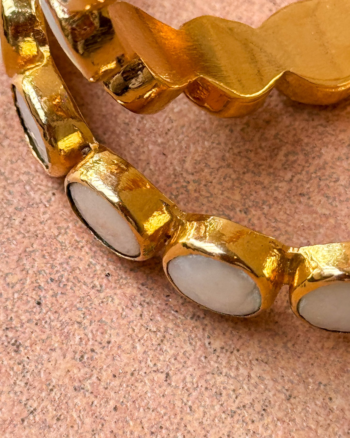 Aus Cuff