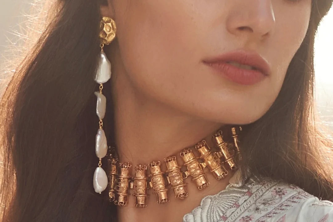 choker necklace