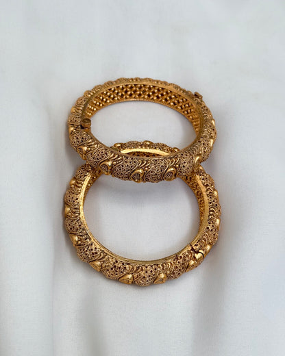 Negin Cuffs