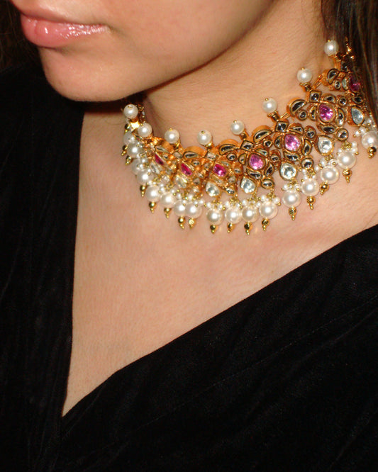 Gulaal Choker