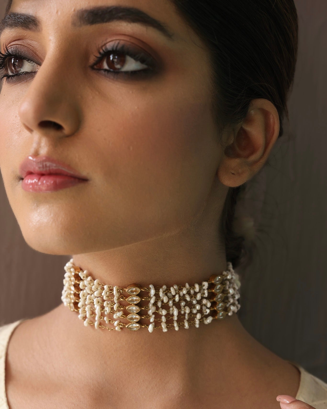 Mogra Choker