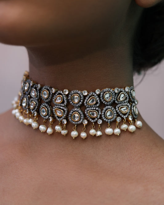 Husn e Jahaan Choker