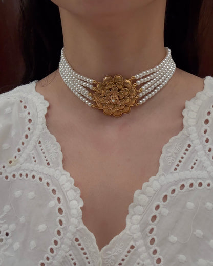 Gul e Ra'ana Choker