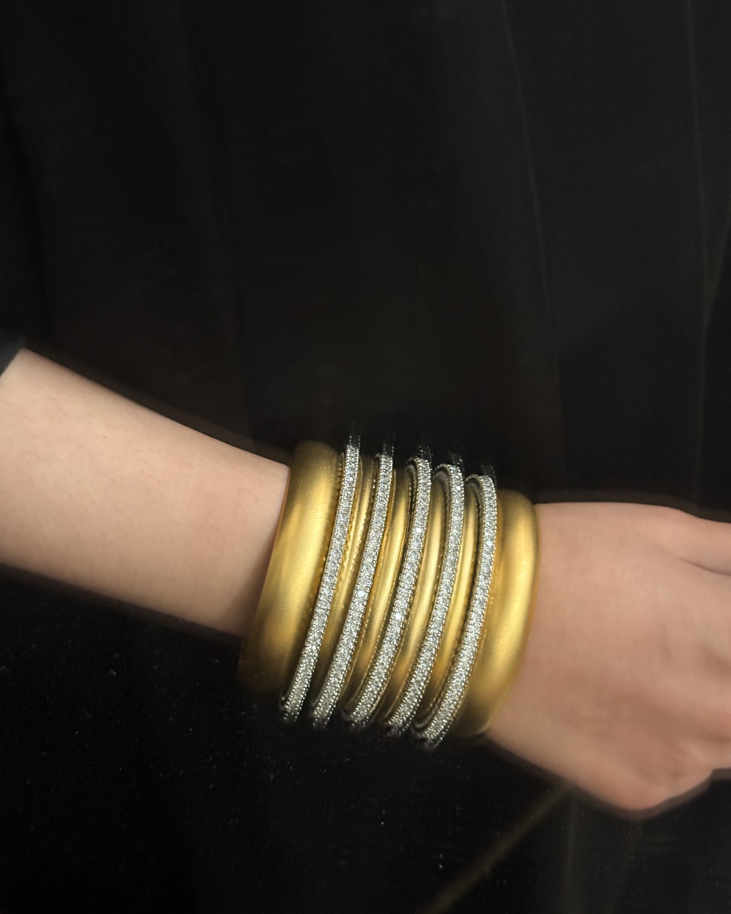 Silver Zircon Churris