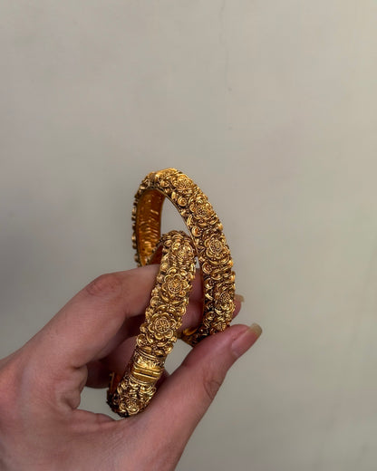 Negin Cuffs