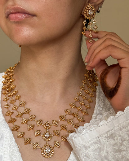 Roshnaara Set
