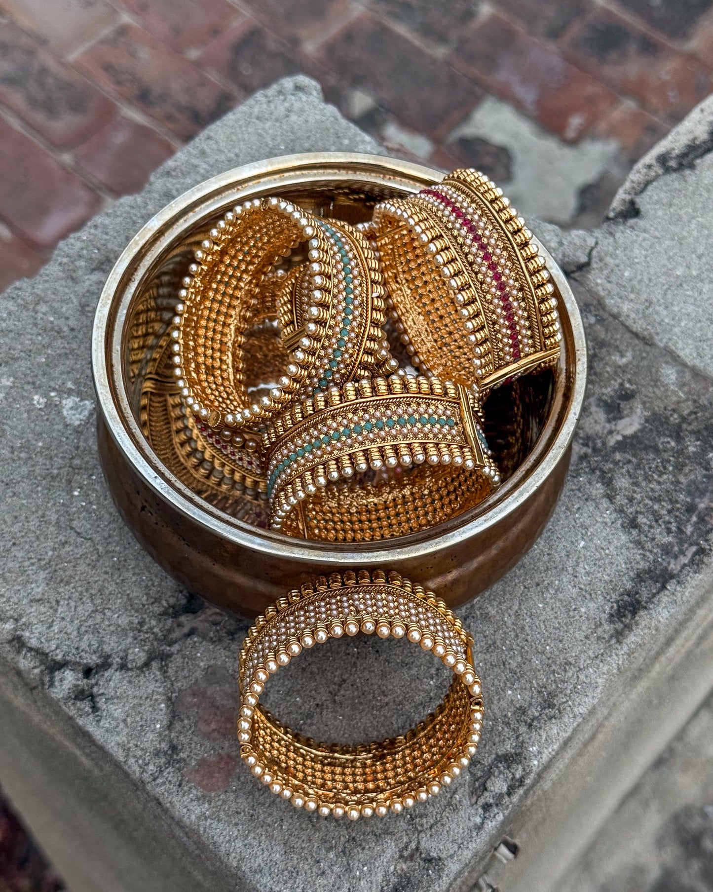 Sunaina Bangle
