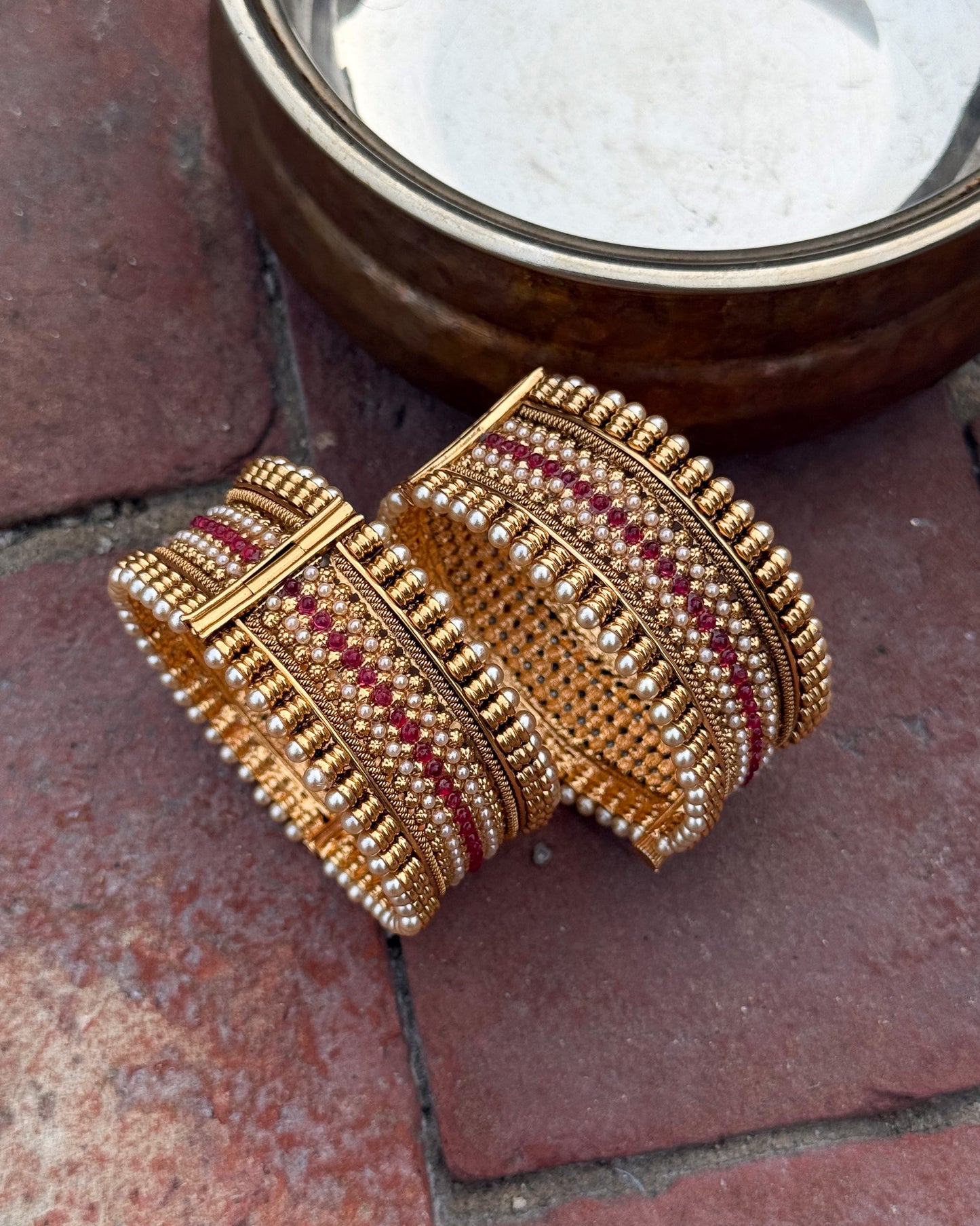 Sunaina Bangle