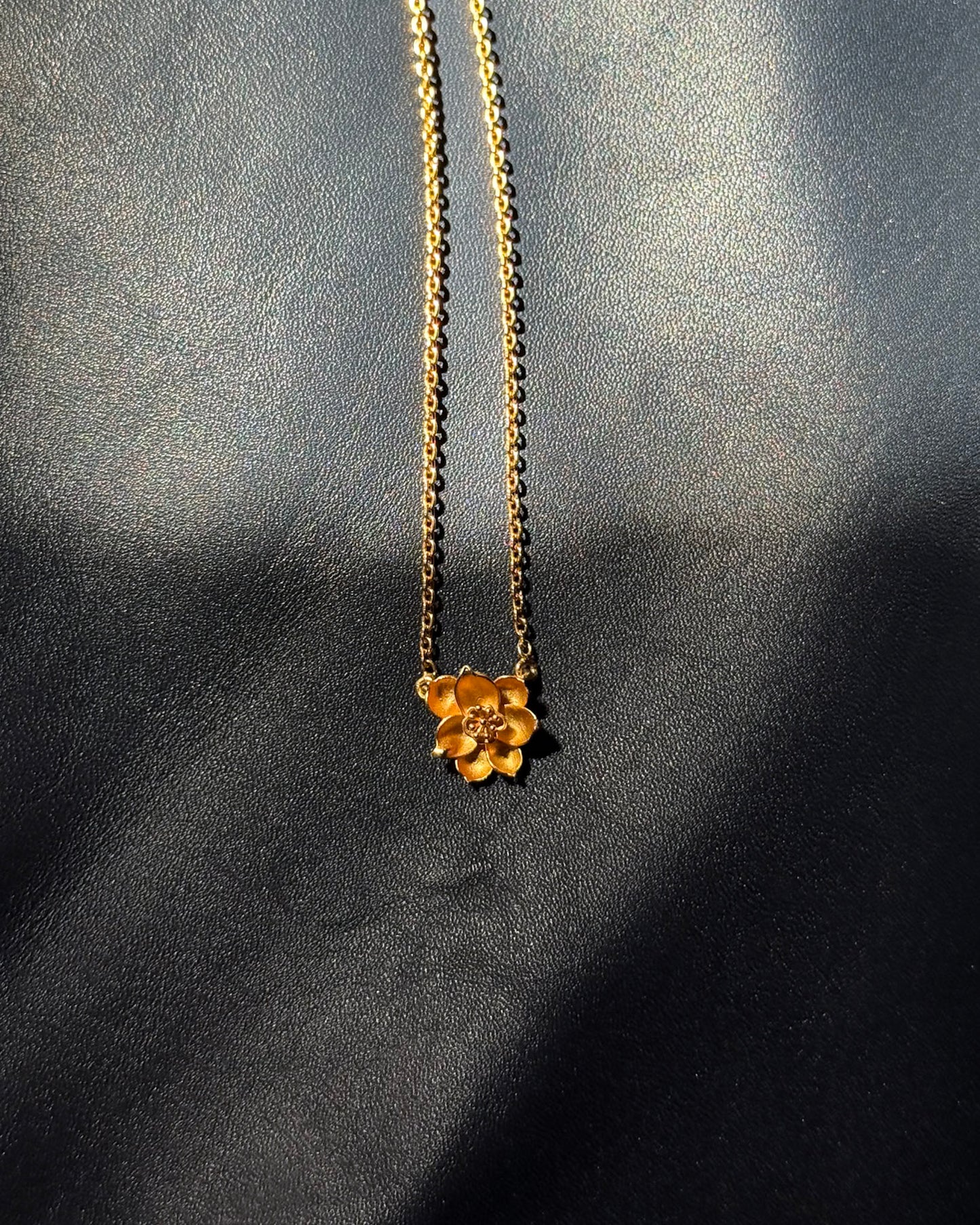Neelofer Necklace (Sterling Silver)