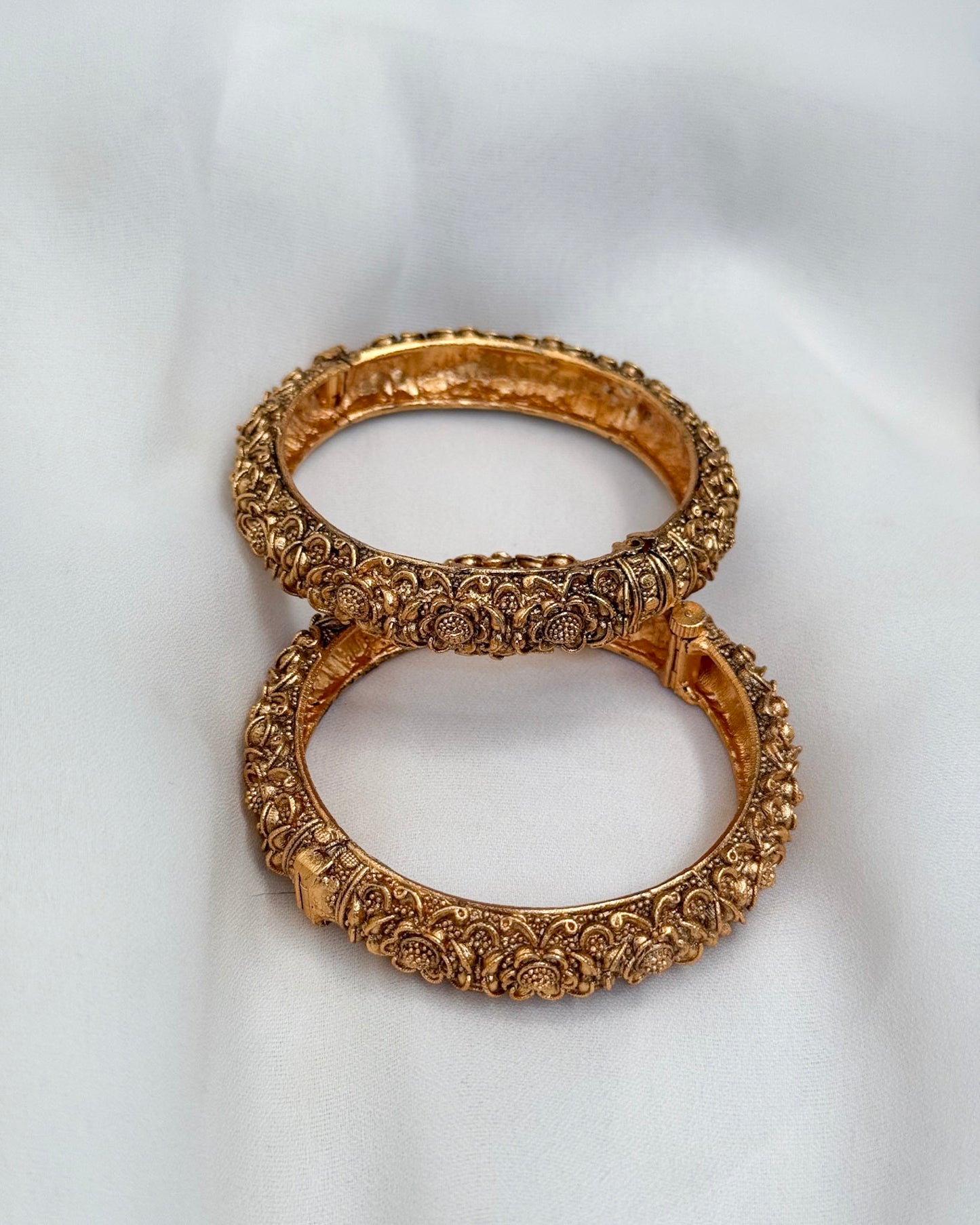 Negin Cuffs