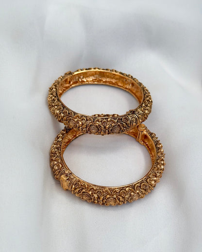 Negin Cuffs